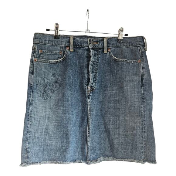 Levi Strauss Womens 12 Denim Skirt Light Blue Wash Button Fly Frayed Hem Floral - Picture 2 of 11